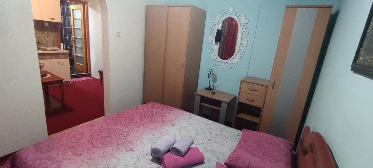 Guesthouse Prenociste Faraon Плевля Екстериор снимка