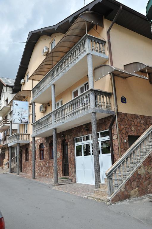 Guesthouse Prenociste Faraon Плевля Екстериор снимка